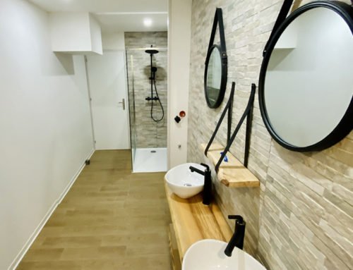 Salle de Douche 4 | Long – Blanche, Pierre & Bois